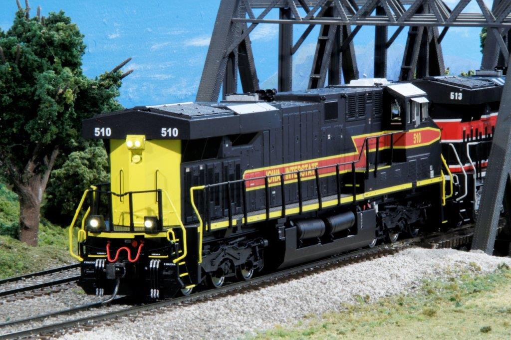 ES44AC rear ditch lights.jpg