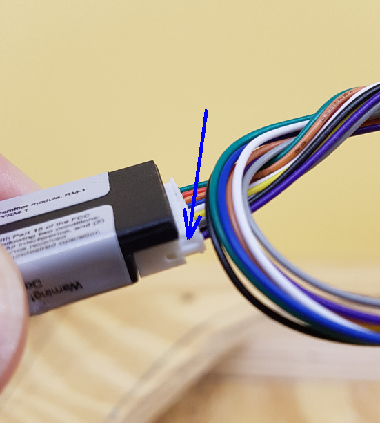 20171109_091913-removing the 9 pin plug.jpg