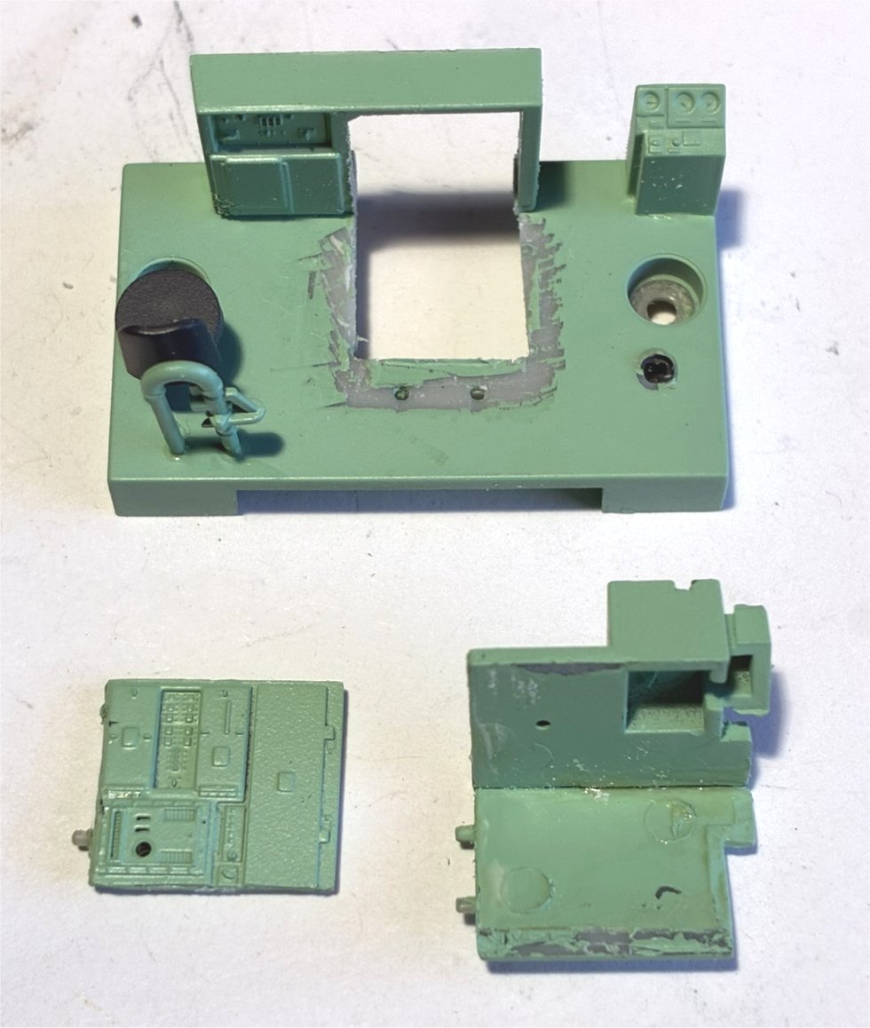 RPUG SW1500 - Cab 05.jpg