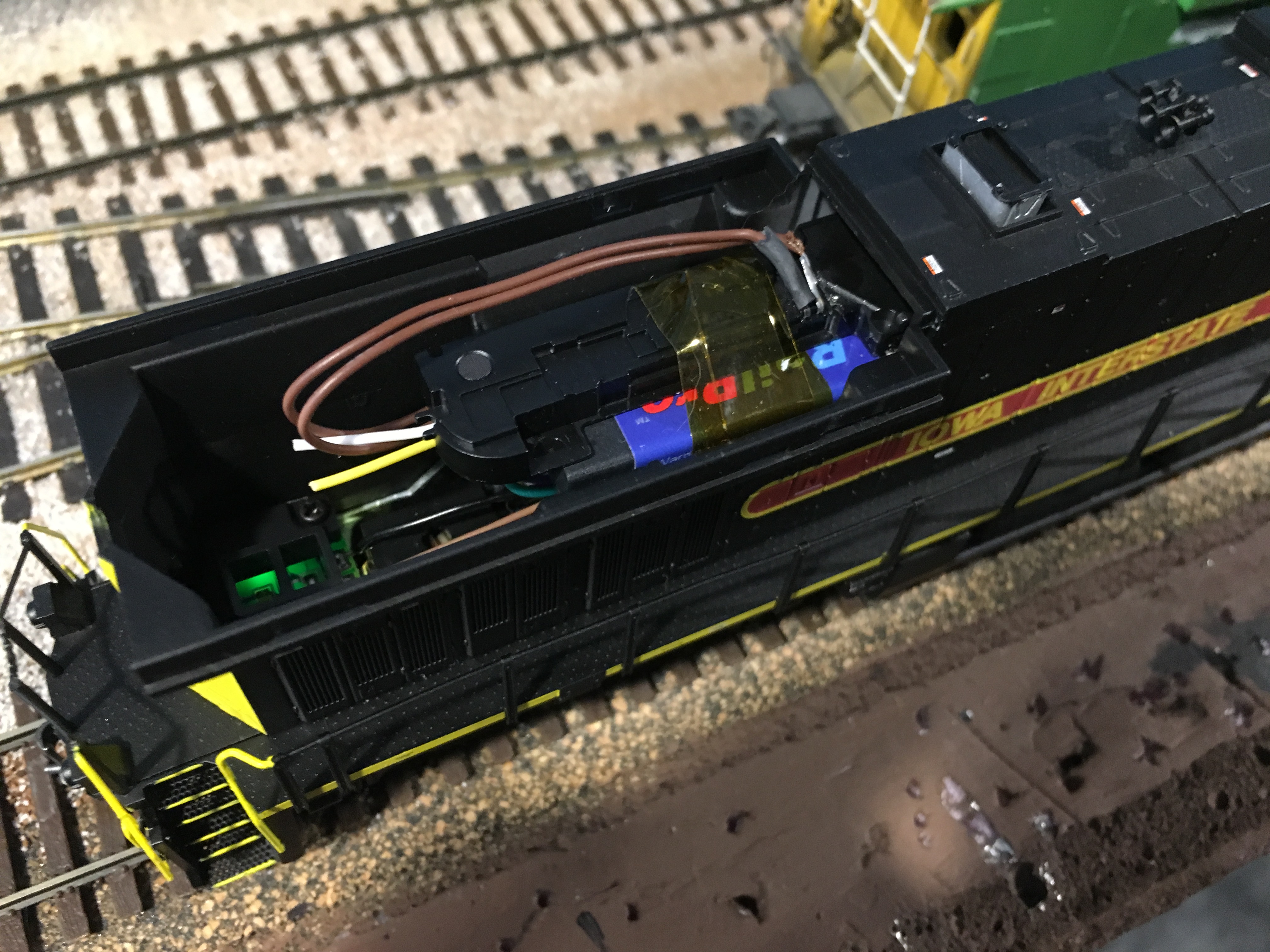 ES44AC Radiator removed.jpg