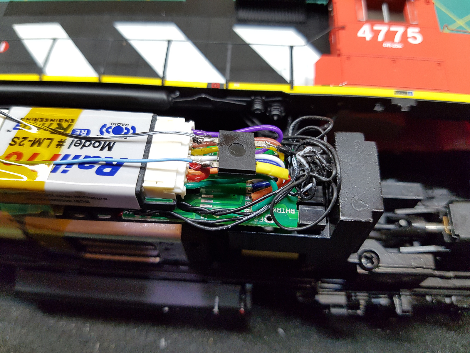 TCS KA3 in an Athearn DCC Ready Genesis GP38-2 (1).jpg