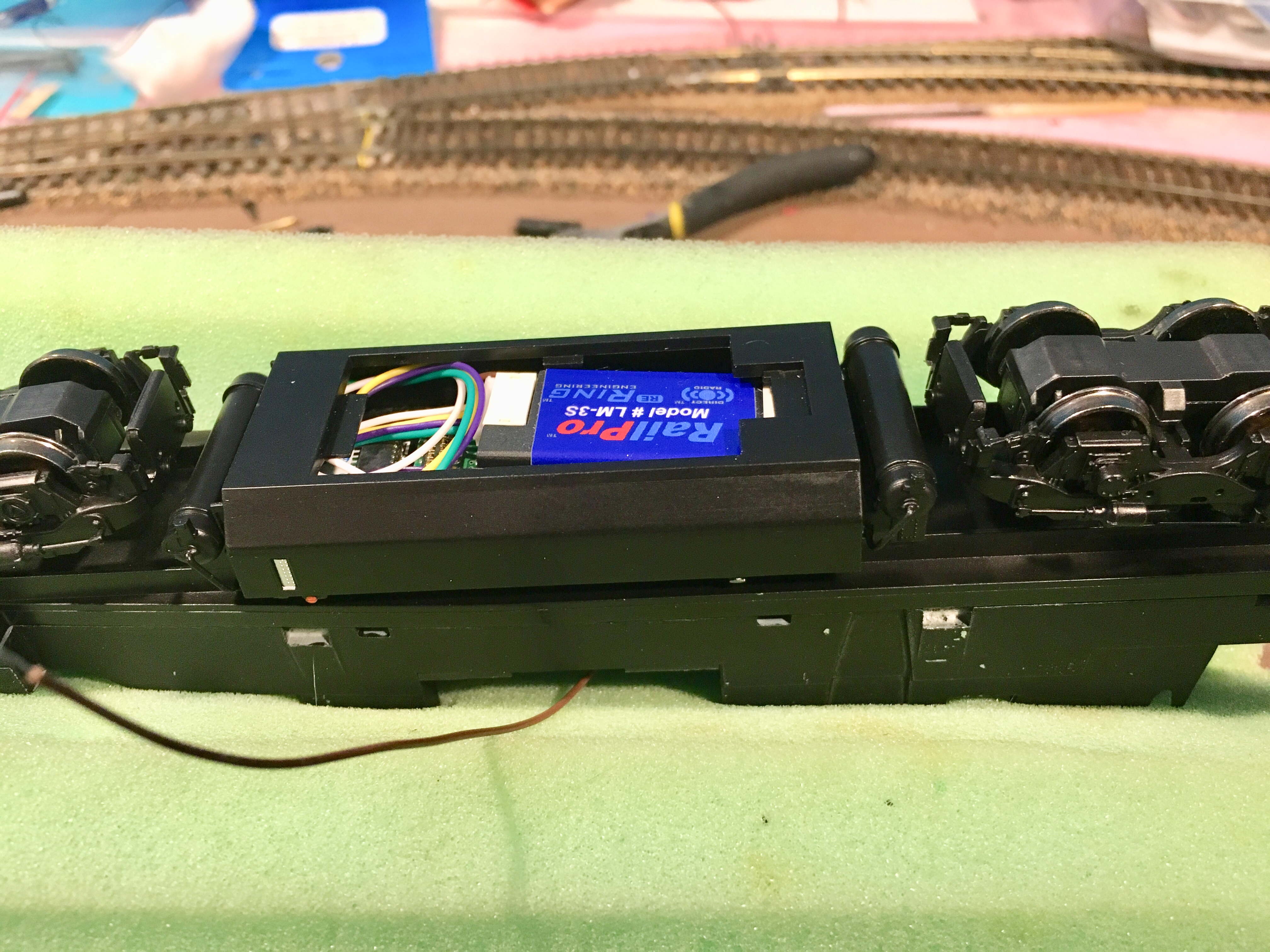 Rapido Dash 8 40CM LM3S module.jpg